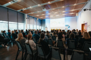 Hamilton 10. years-103