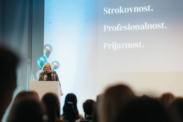 Hamilton 10. years-120