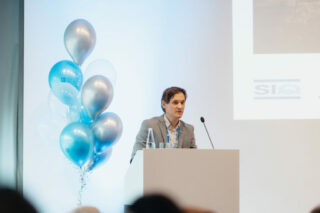 Hamilton 10. years-157