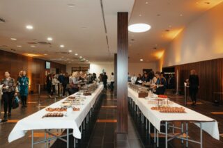 Hamilton 10. years-212