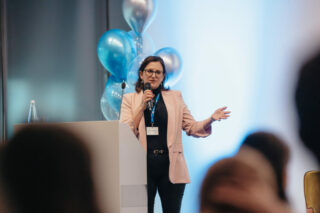 Hamilton 10. years-71